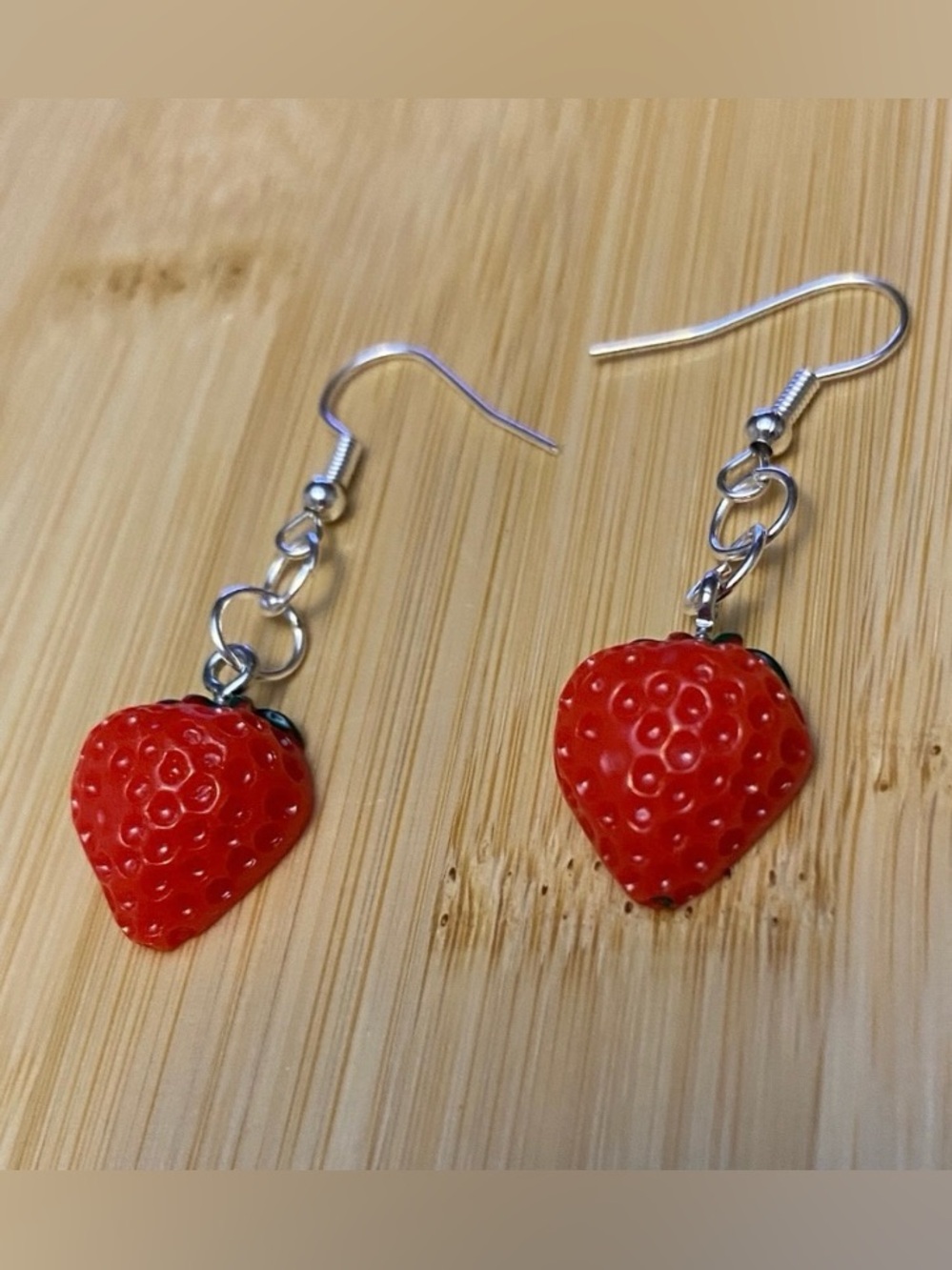 Strawberry dangling Earrings
